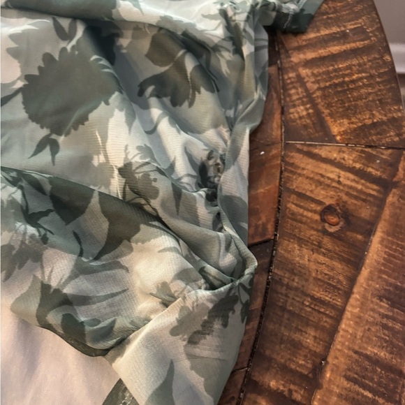 I-N-C Womens Leaves Embellished T-Shirt. Size small, green . - Picture 8 of 12